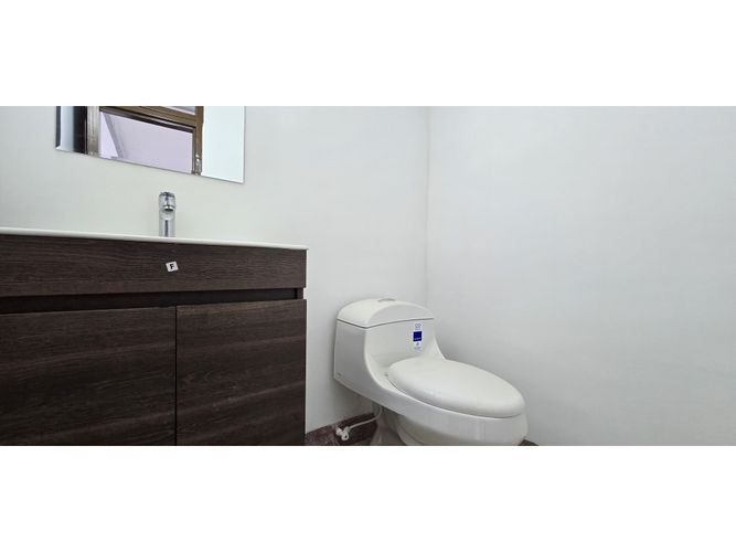Oficina en venta en Armenia, Armenia, 182 m² · foto 13 de 15