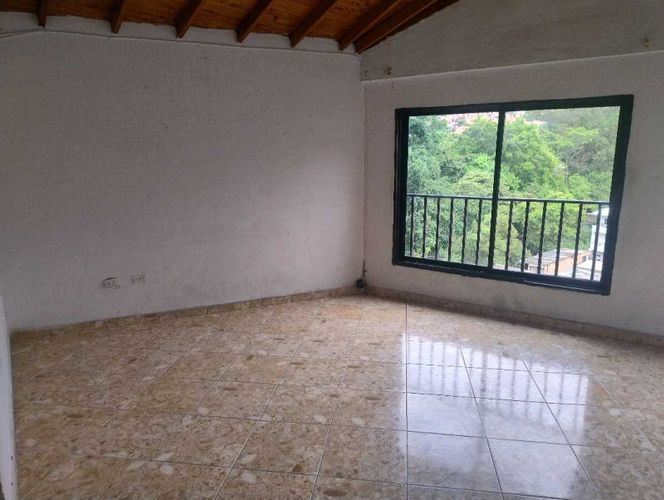 Casa de 3 alcobas en venta en Prado, Bello, 91 m² · foto 4 de 21