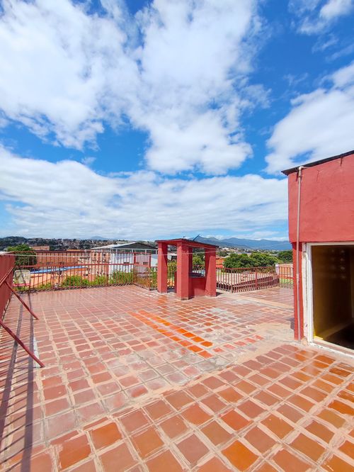 Edificio en venta en El Llano, Cúcuta, 100 m² · foto 2 de 22