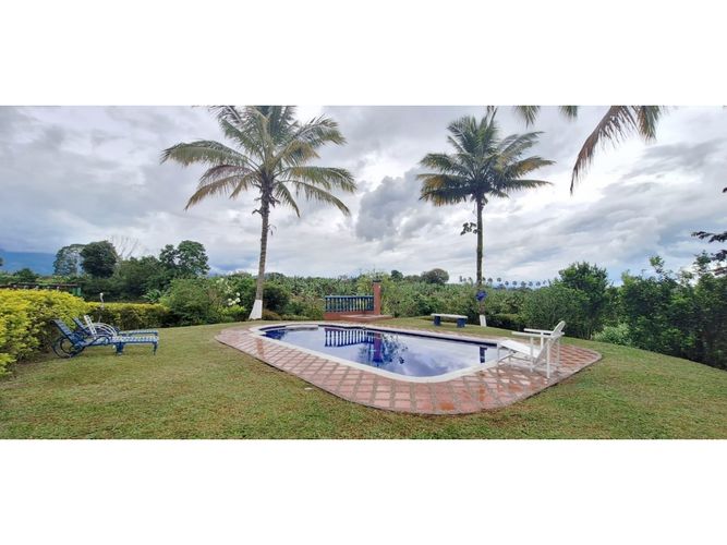 Finca en venta en Vía El Caimo, Armenia, 2300 m² · foto 5 de 24