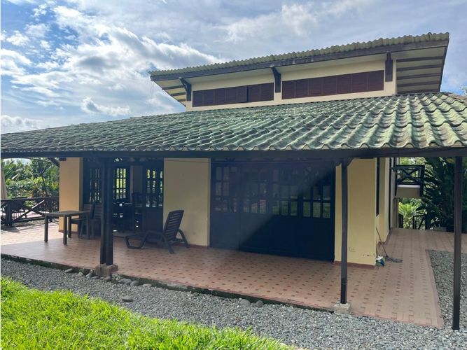 Casa de 4 alcobas en venta en Armenia, 350 m² · foto 3 de 24