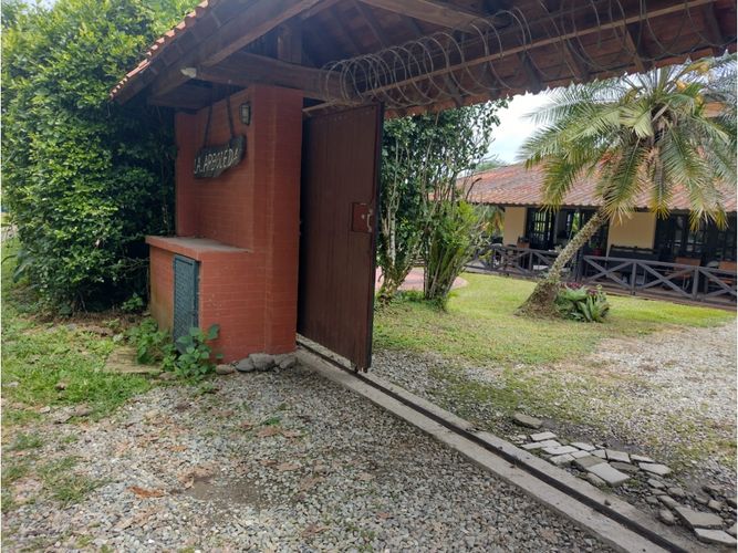 Casa de 4 alcobas en venta en Armenia, 350 m² · foto 6 de 24