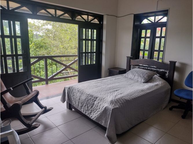 Casa de 4 alcobas en venta en Armenia, 350 m² · foto 9 de 24