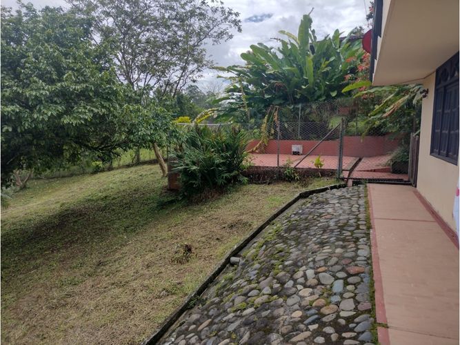 Casa de 4 alcobas en venta en Armenia, 350 m² · foto 15 de 24