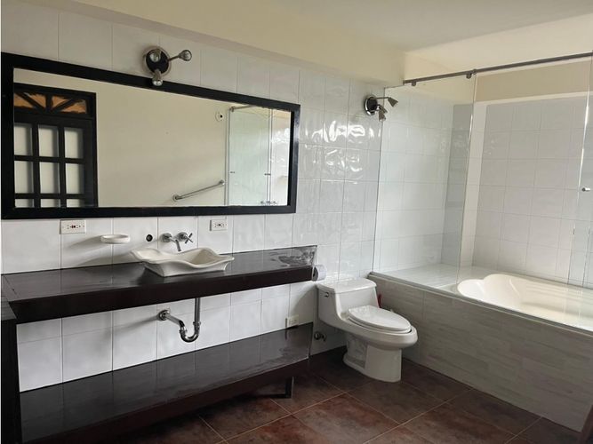 Casa de 4 alcobas en venta en Armenia, 350 m² · foto 19 de 24