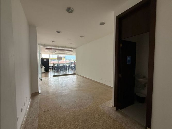Local en venta en La Florida, Armenia, 26 m² · foto 4 de 6