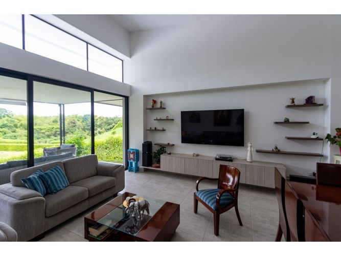 Casa de 4 alcobas en venta en Pueblo Tapao, Armenia, 360 m² · foto 11 de 24
