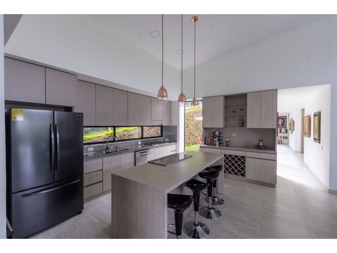 Casa de 4 alcobas en venta en Pueblo Tapao, Armenia, 360 m² · foto 16 de 24
