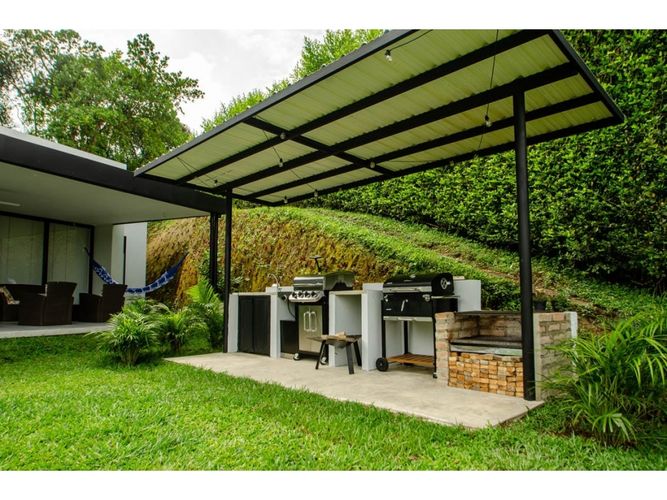 Casa de 4 alcobas en venta en Pueblo Tapao, Armenia, 360 m² · foto 23 de 24