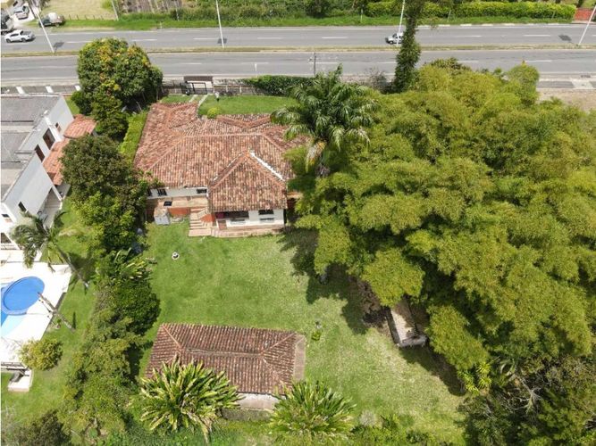 Casa de 4 alcobas en venta en Providencia, Armenia, 430 m² · foto 2 de 24