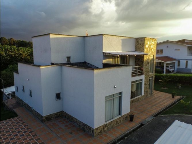 Casa de 4 alcobas en venta en La Yé, Armenia, 550 m² · foto 8 de 16