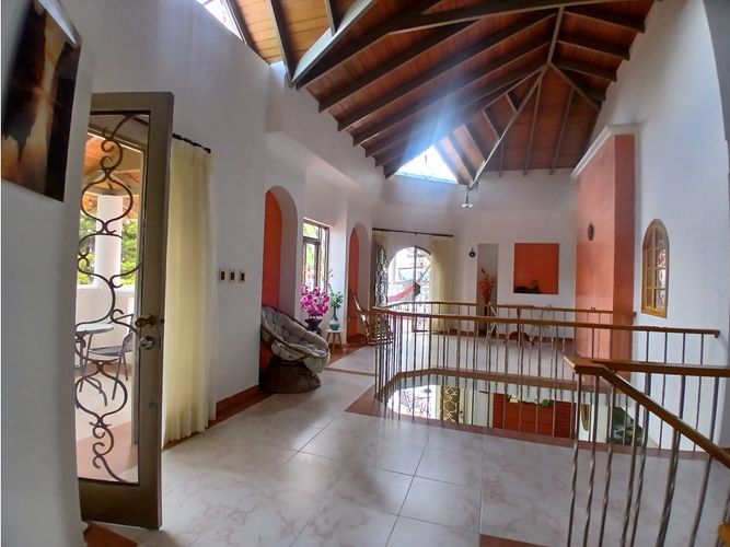 Casa de 6 alcobas en venta en Armenia, 840 m² · foto 5 de 24