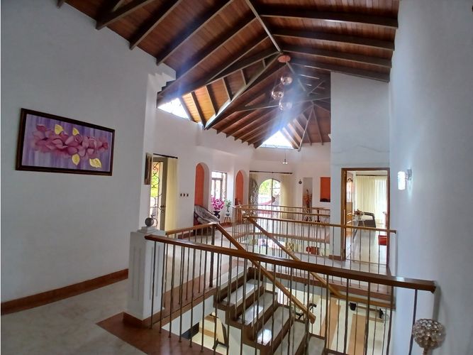 Casa de 6 alcobas en venta en Armenia, 840 m² · foto 6 de 24