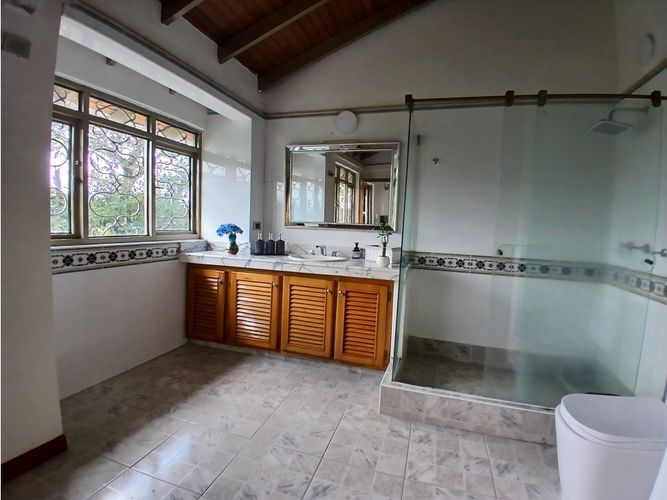 Casa de 6 alcobas en venta en Armenia, 840 m² · foto 9 de 24