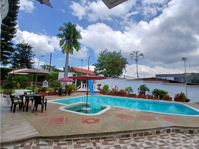 Casa de 6 alcobas en venta en Armenia, 840 m² · foto 16 de 24