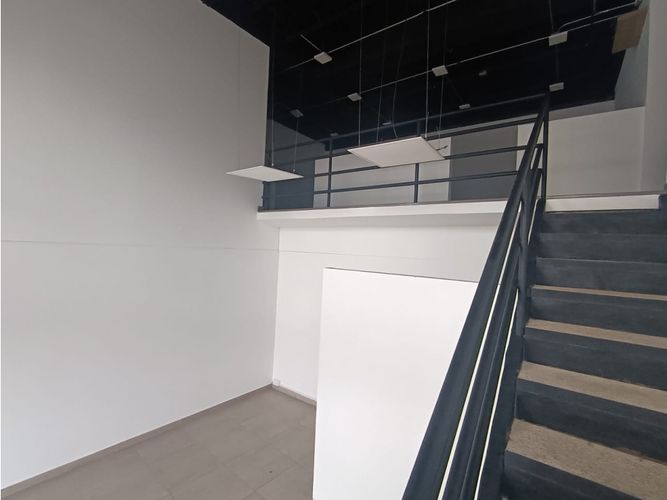 Local en venta en Fundadores, Armenia, 348 m² · foto 8 de 15