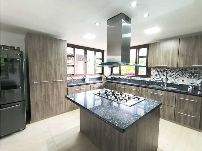 Casa de 6 alcobas en venta en Puerto Espejo, Armenia, 419 m² · foto 9 de 24