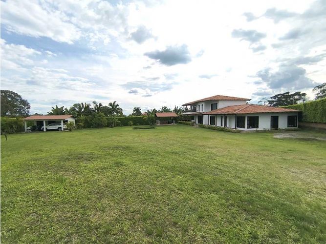 Casa de 6 alcobas en venta en Puerto Espejo, Armenia, 419 m² · foto 14 de 24