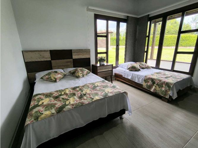 Casa de 6 alcobas en venta en Puerto Espejo, Armenia, 419 m² · foto 18 de 24