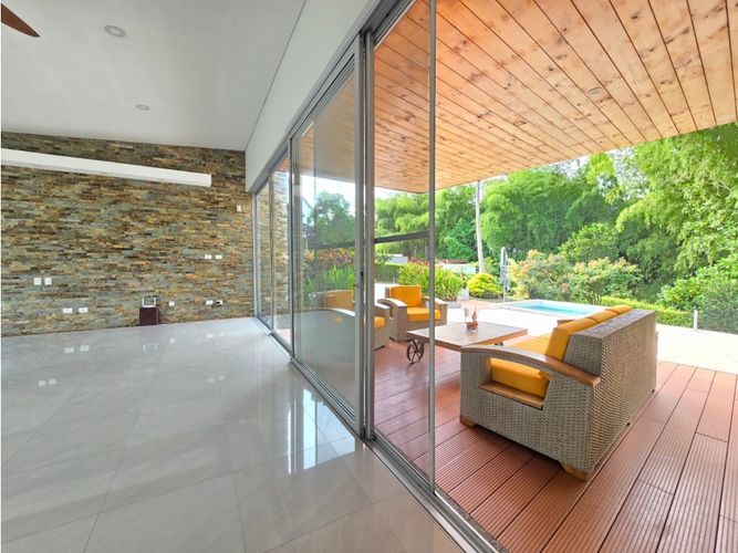 Casa de 3 alcobas en venta en El Caimo, Armenia, 300 m² · foto 2 de 24