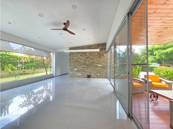 Casa de 3 alcobas en venta en El Caimo, Armenia, 300 m² · foto 3 de 24