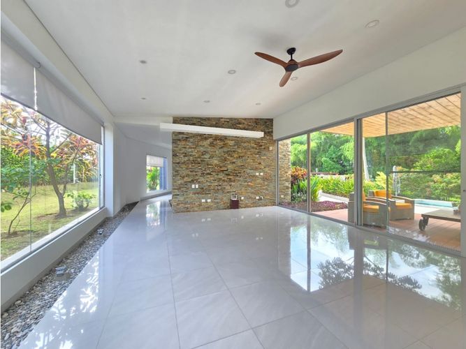 Casa de 3 alcobas en venta en El Caimo, Armenia, 300 m² · foto 4 de 24