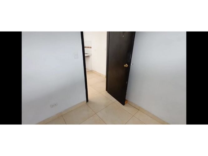 Casa de 6 alcobas en venta en Fundadores, Armenia, 106 m² · foto 4 de 16