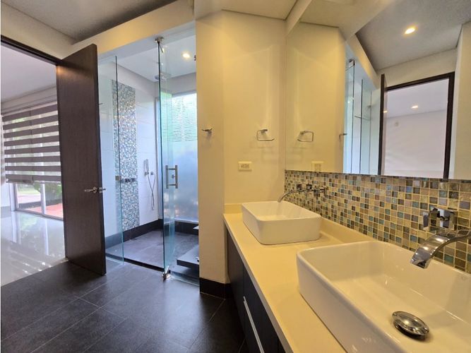 Casa de 3 alcobas en venta en El Caimo, Armenia, 300 m² · foto 22 de 24