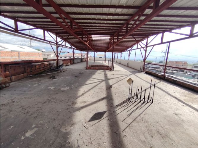 Bodega en arriendo en La Castilla, Armenia, 450 m² · foto 10 de 14