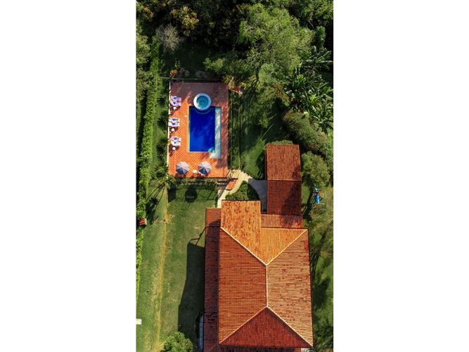 Casa de 8 alcobas en venta en Armenia · foto 5 de 23