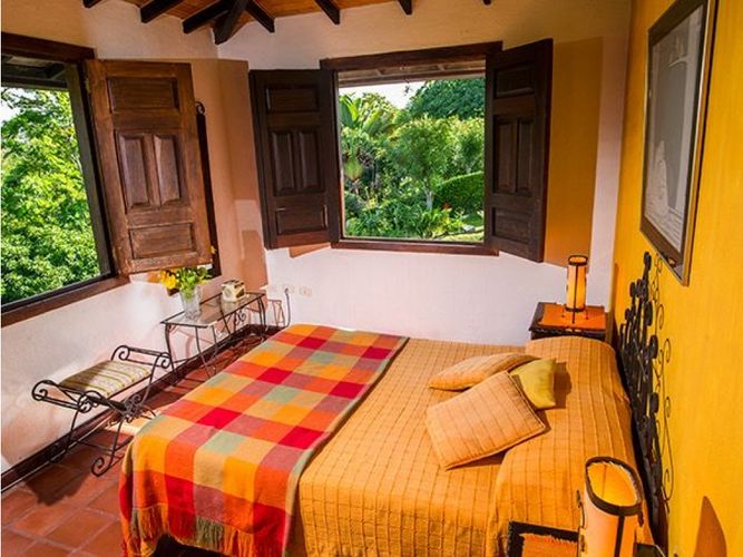 Casa de 8 alcobas en venta en Armenia · foto 13 de 23
