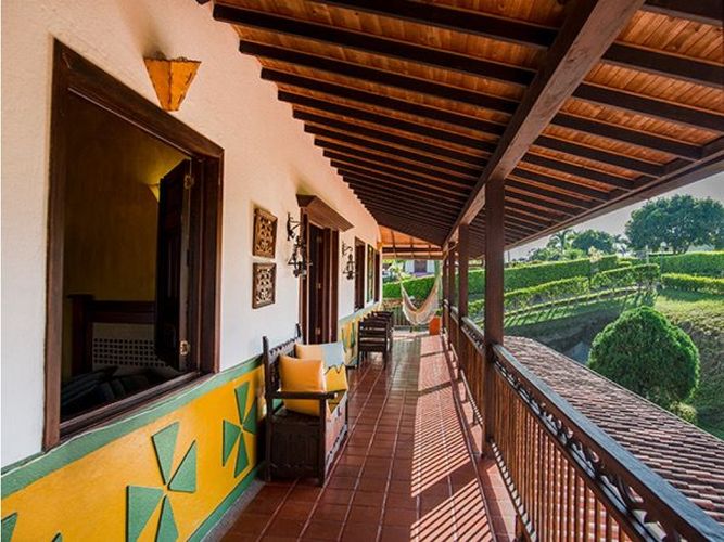 Casa de 8 alcobas en venta en Armenia · foto 17 de 23
