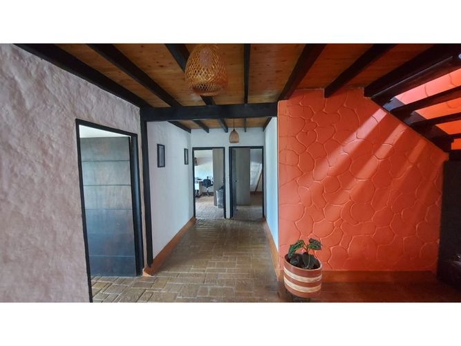 Casa de 4 alcobas en venta en La Pola, Armenia, 340 m² · foto 5 de 24