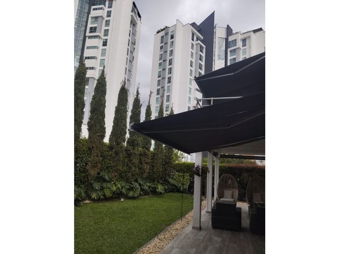 Casa de 4 alcobas en venta en La Castellana, Armenia, 356 m² · foto 8 de 24