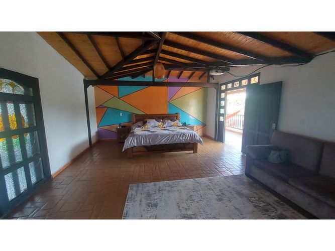 Casa de 4 alcobas en venta en La Pola, Armenia, 340 m² · foto 11 de 24