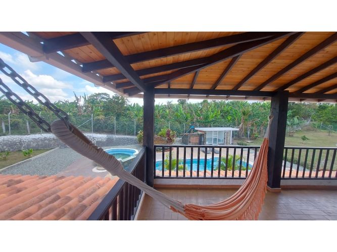 Casa de 4 alcobas en venta en La Pola, Armenia, 340 m² · foto 12 de 24