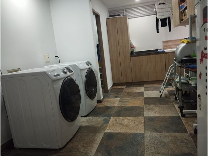 Casa de 4 alcobas en venta en La Castellana, Armenia, 356 m² · foto 12 de 24