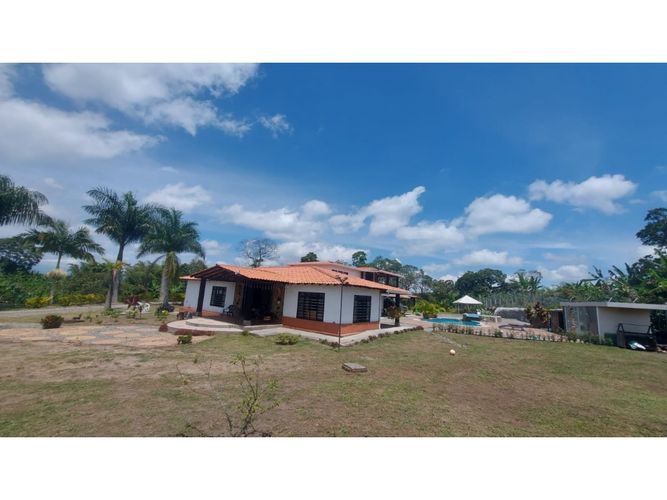 Casa de 4 alcobas en venta en La Pola, Armenia, 340 m² · foto 16 de 24