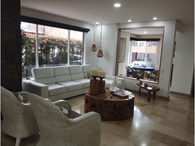 Casa de 4 alcobas en venta en La Castellana, Armenia, 356 m² · foto 16 de 24