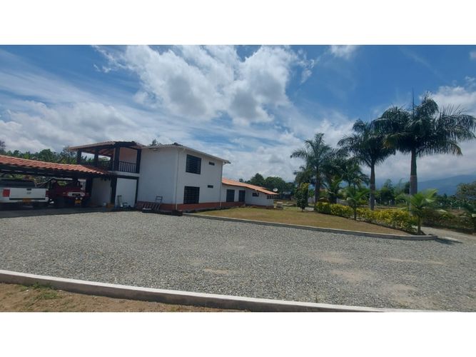Casa de 4 alcobas en venta en La Pola, Armenia, 340 m² · foto 17 de 24