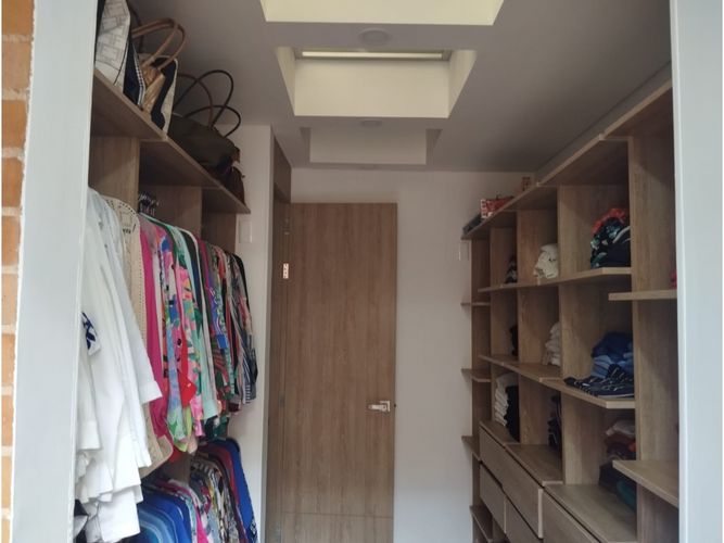 Casa de 4 alcobas en venta en La Castellana, Armenia, 356 m² · foto 24 de 24
