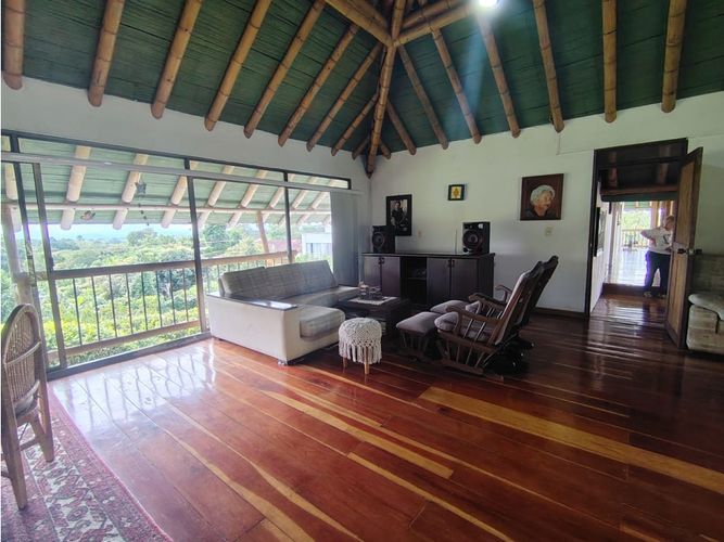 Casa de 8 alcobas en venta en El Caimo, Armenia, 889 m² · foto 9 de 24