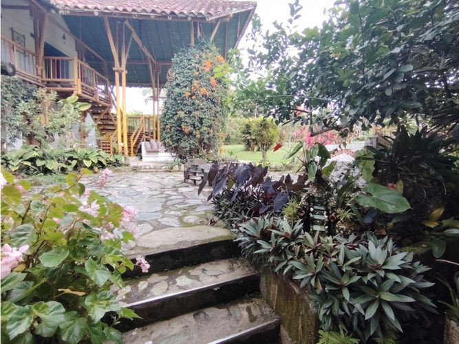Casa de 8 alcobas en venta en El Caimo, Armenia, 889 m² · foto 14 de 24