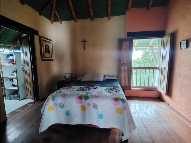 Casa de 8 alcobas en venta en El Caimo, Armenia, 889 m² · foto 17 de 24