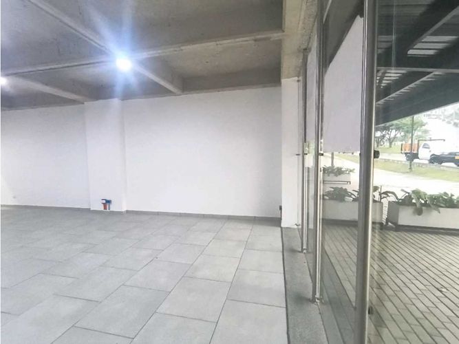 Local en arriendo en Avenida 19 Norte, Armenia, 98 m² · foto 4 de 12