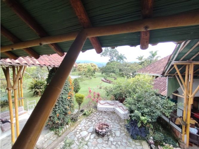 Casa de 8 alcobas en venta en El Caimo, Armenia, 889 m² · foto 21 de 24