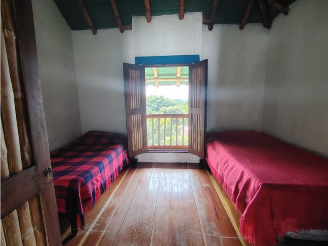 Casa de 8 alcobas en venta en El Caimo, Armenia, 889 m² · foto 23 de 24