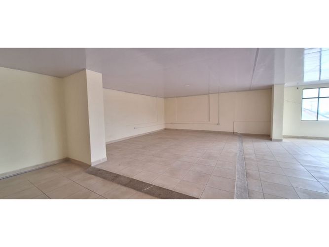 Bodega en arriendo en Quindio, Armenia, 700 m² · foto 2 de 4