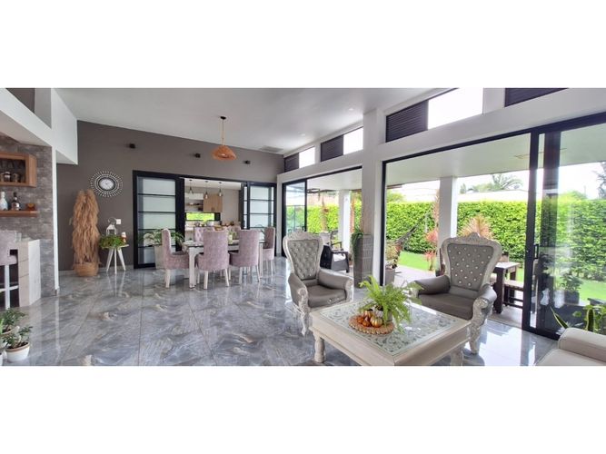 Casa de 4 alcobas en venta en Vía El Caimo, Armenia, 240 m² · foto 4 de 24