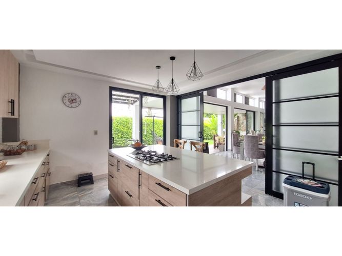 Casa de 4 alcobas en venta en Vía El Caimo, Armenia, 240 m² · foto 7 de 24